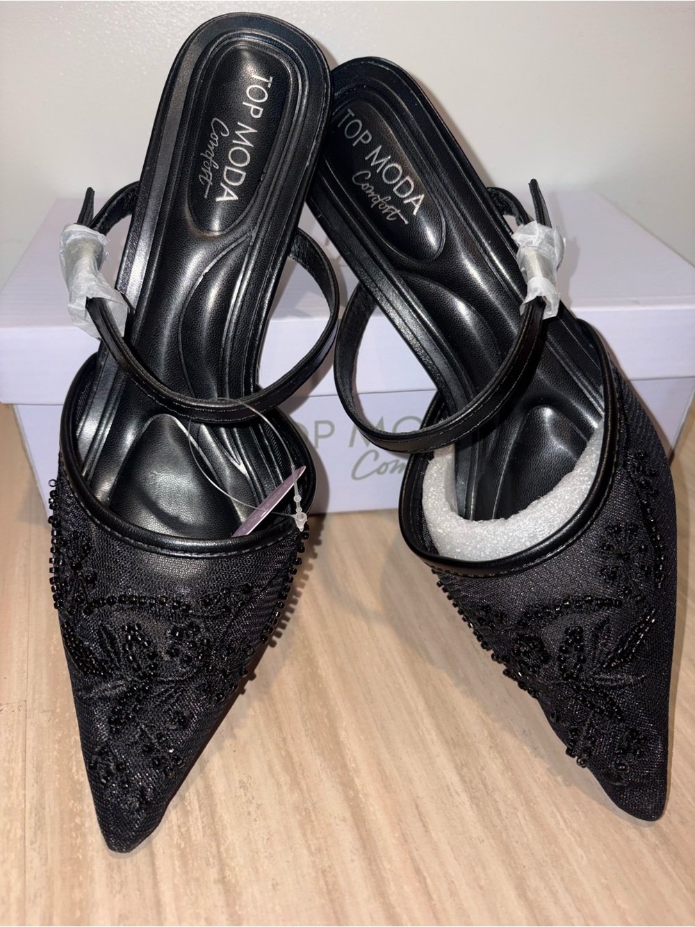 Top Moda Black Beaded Mesh Pointed Toe Mule Heels Size 8.5 NWT